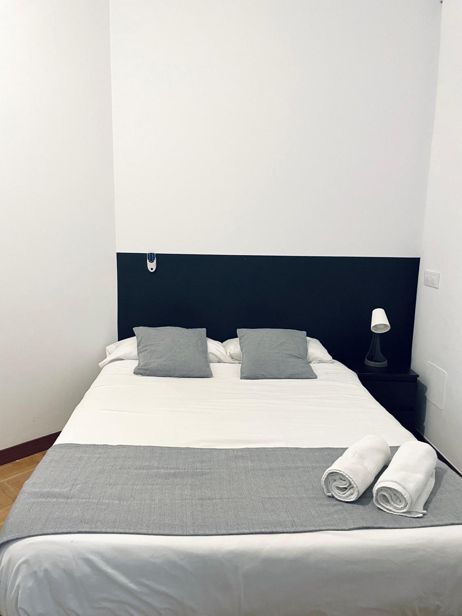 Ibiza Habitaciones Madrid Eksteriør billede