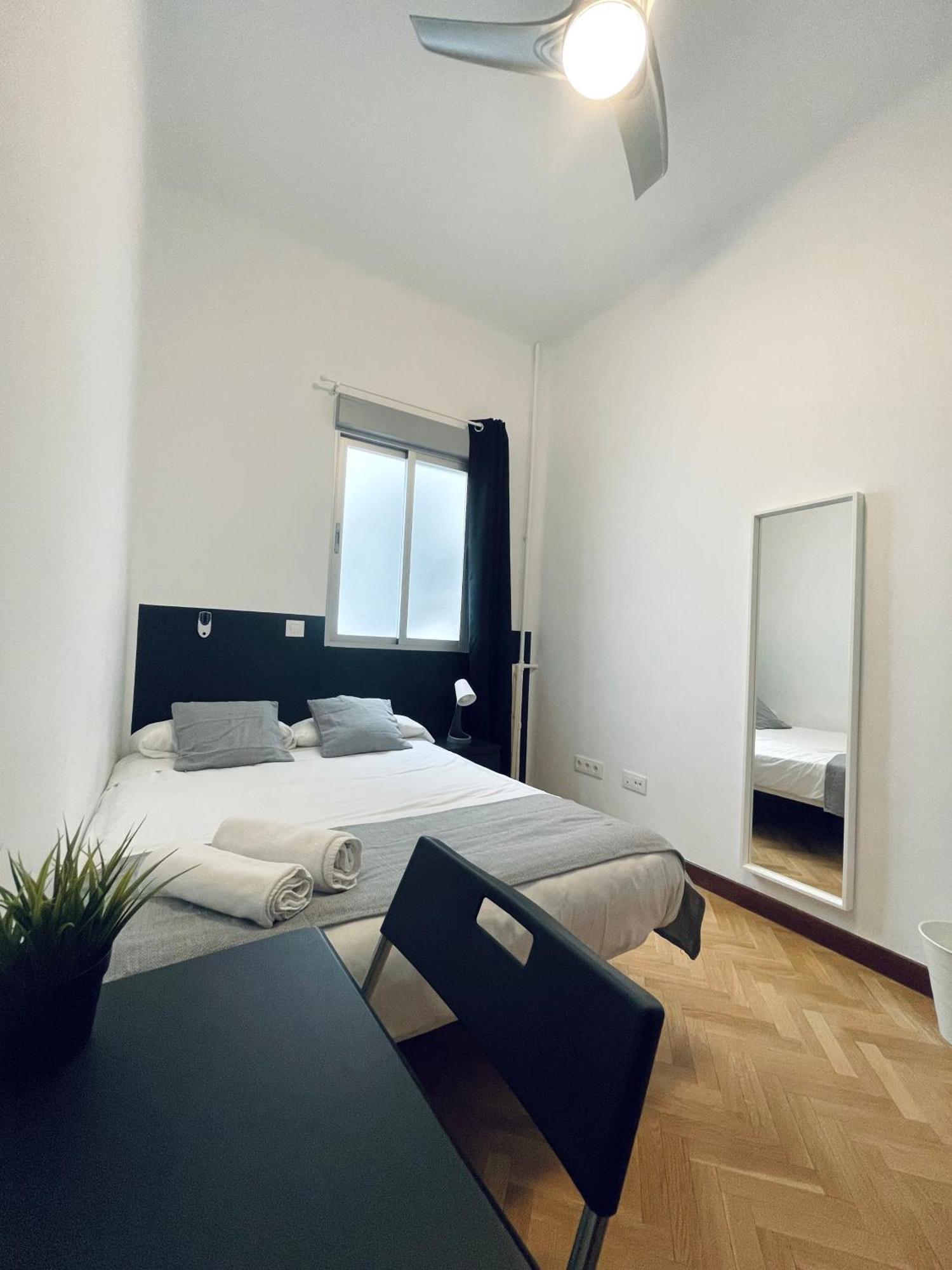 Ibiza Habitaciones Madrid Eksteriør billede