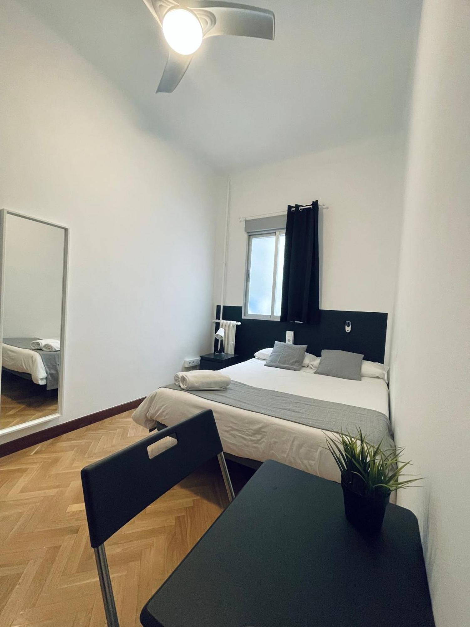 Ibiza Habitaciones Madrid Eksteriør billede