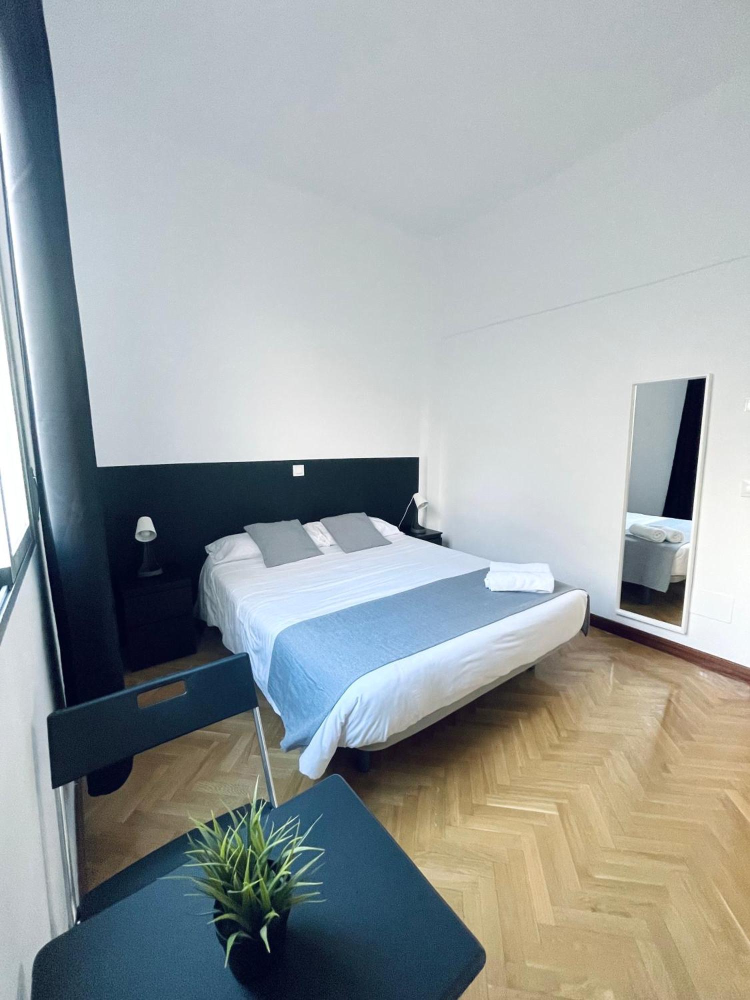 Ibiza Habitaciones Madrid Eksteriør billede